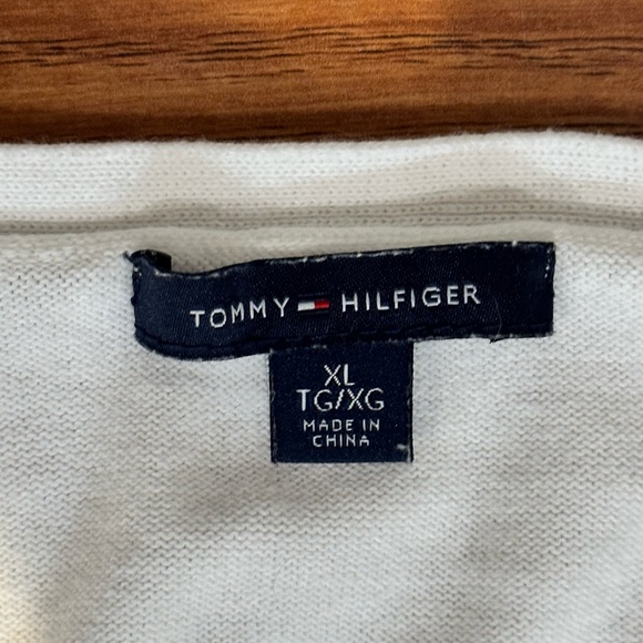 Ladies Tommy Hilfiger Cotton Blend V-neck sweater - Picture 5 of 10